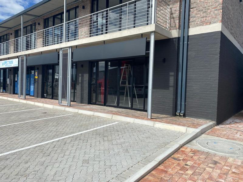 To Let commercial Property for Rent in Overbaakens Eastern Cape